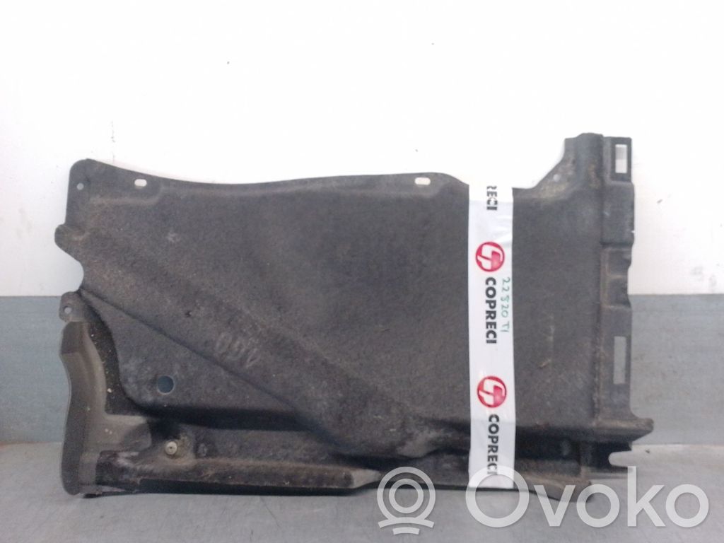 Audi A6 C7 Placa protectora/protector antisalpicaduras motor 