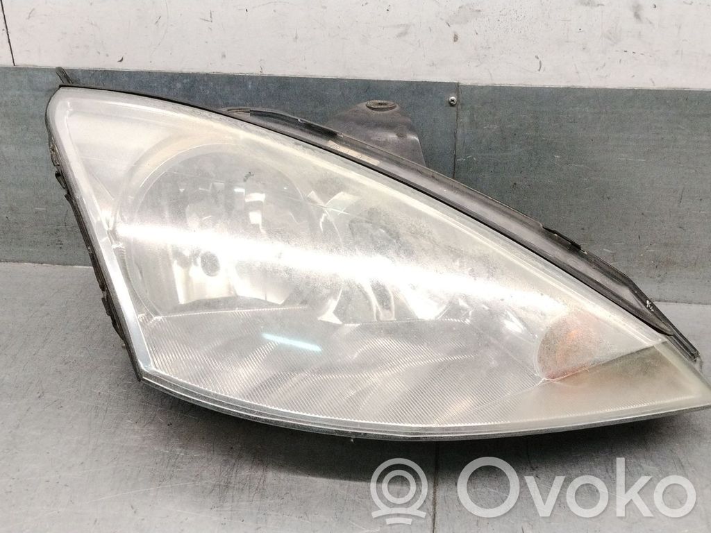 Ford Focus Faro/fanale 