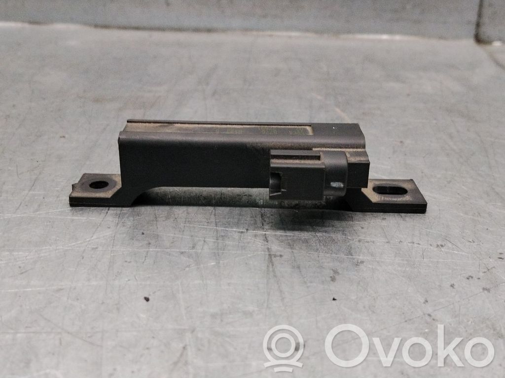 Renault Koleos I Antenna autoradio 