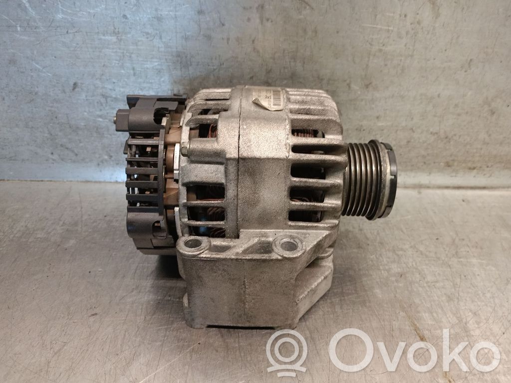 Opel Corsa D Generaattori/laturi 