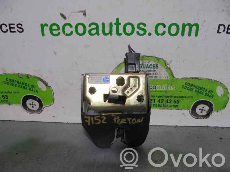 Tailgate lock latch   4PUERTAS