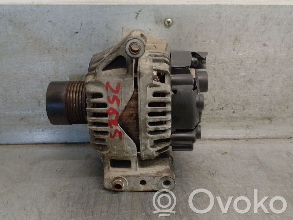 Suzuki Swift I Generatore/alternatore