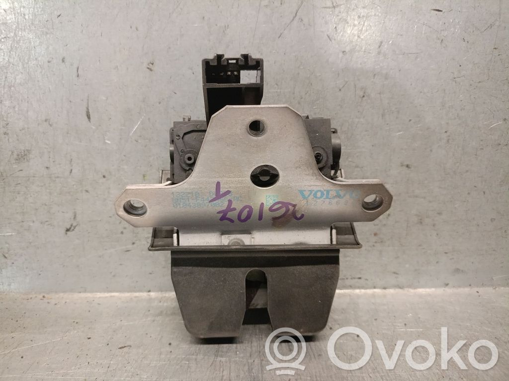 Volvo S40 Tailgate lock latch 