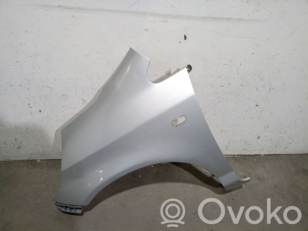 Honda Jazz Błotnik przedni 