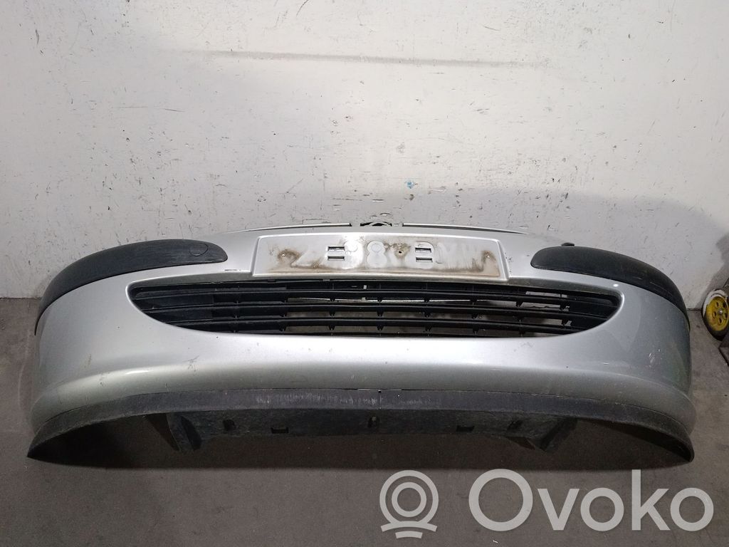 Peugeot 307 Parachoques delantero
