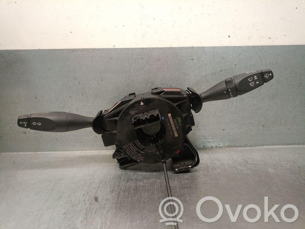 Interruptor de control del panel de luces   6S6T13335AA,1379849