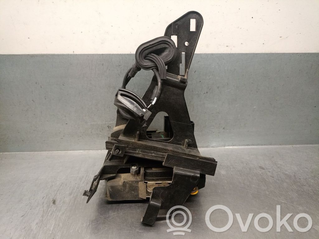 Ford Fiesta Zamek drzwi tylnych 