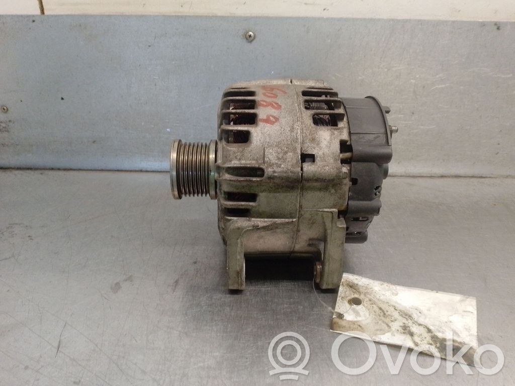 Renault Master III Generator/alternator 