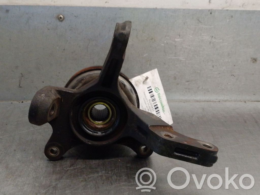 Nissan Micra C+C Achsschenkel vorne 