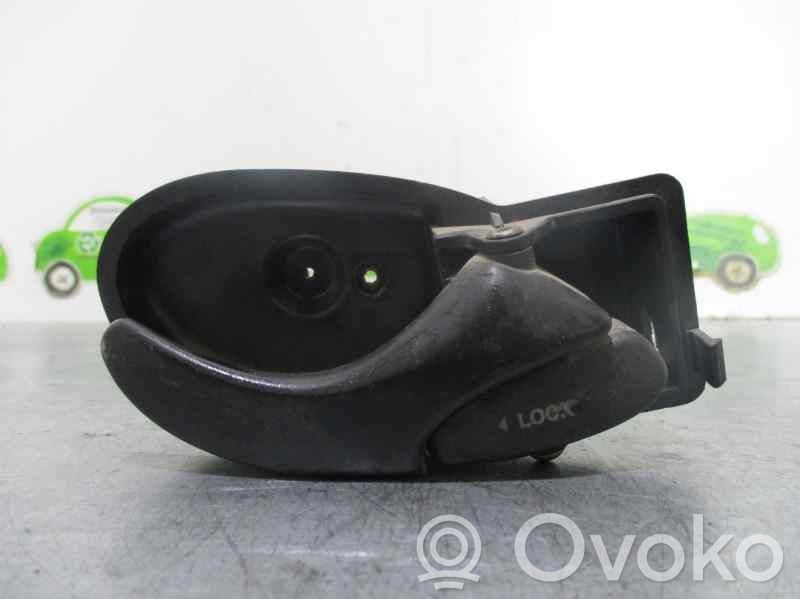 Ford Focus Manecilla interna puerta delantera