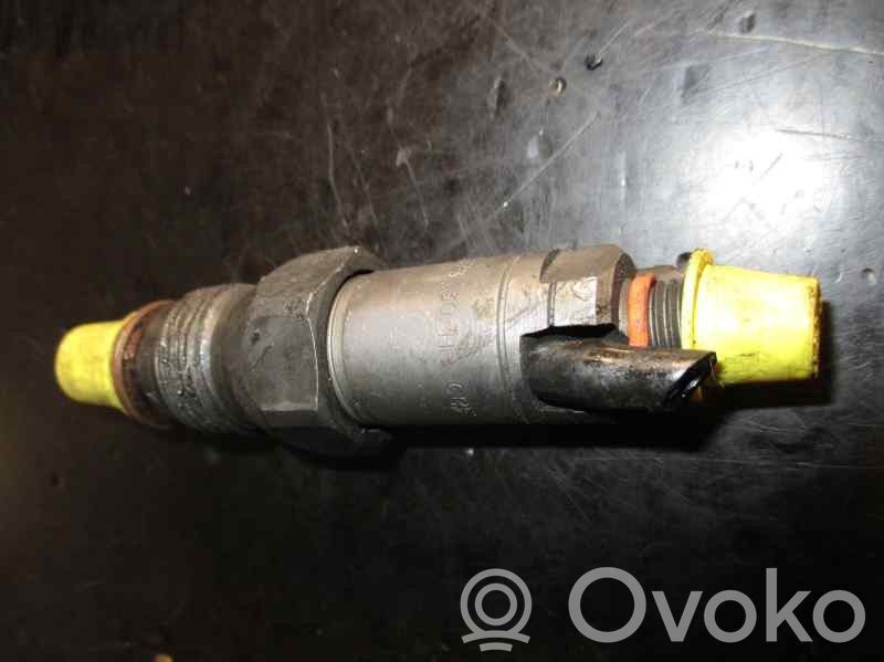Peugeot 406 Injecteur de carburant 