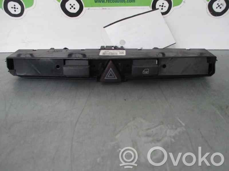 Opel Astra G Interruttore luci di emergenza
