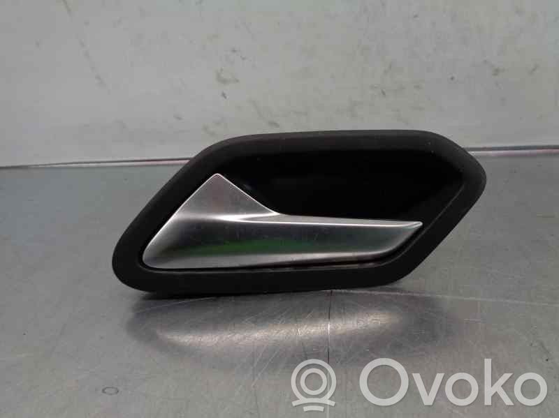 Dacia Duster II Manecilla interna puerta trasera