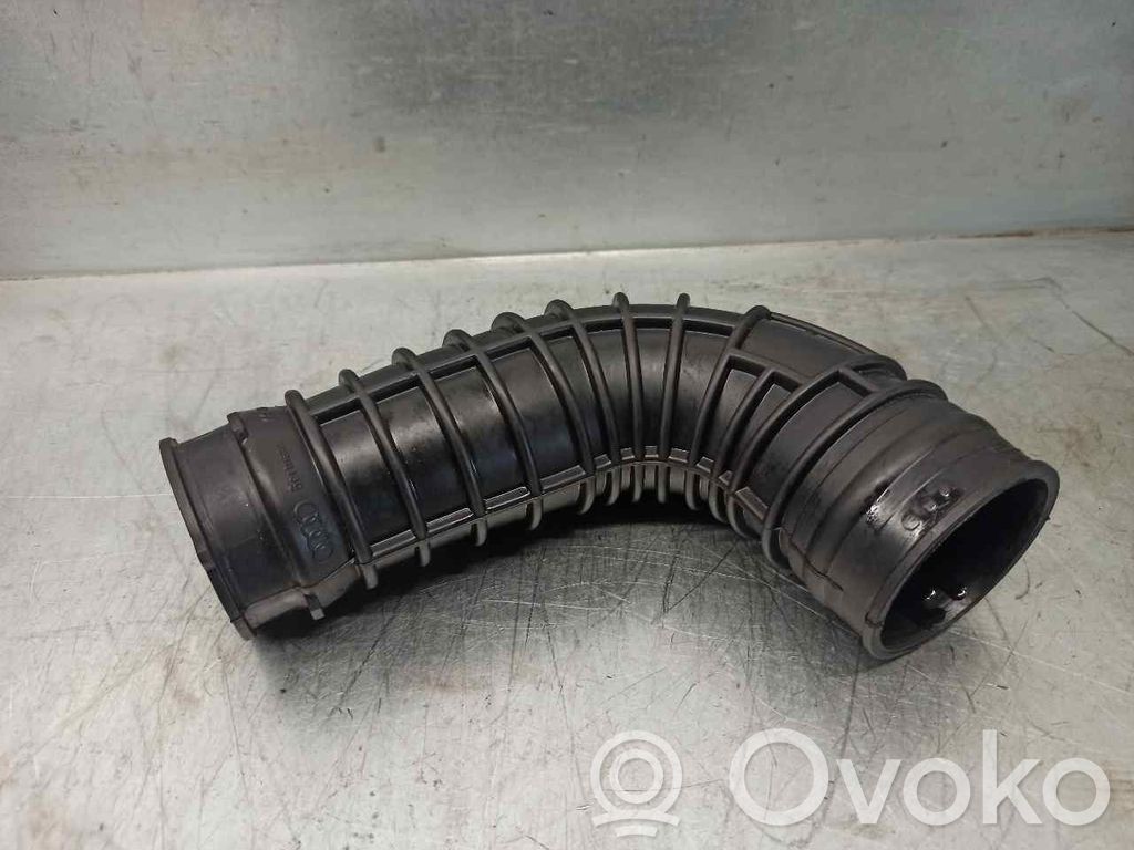 Audi A8 S8 D3 4E Manguera/tubo del aire acondicionado (A/C) 