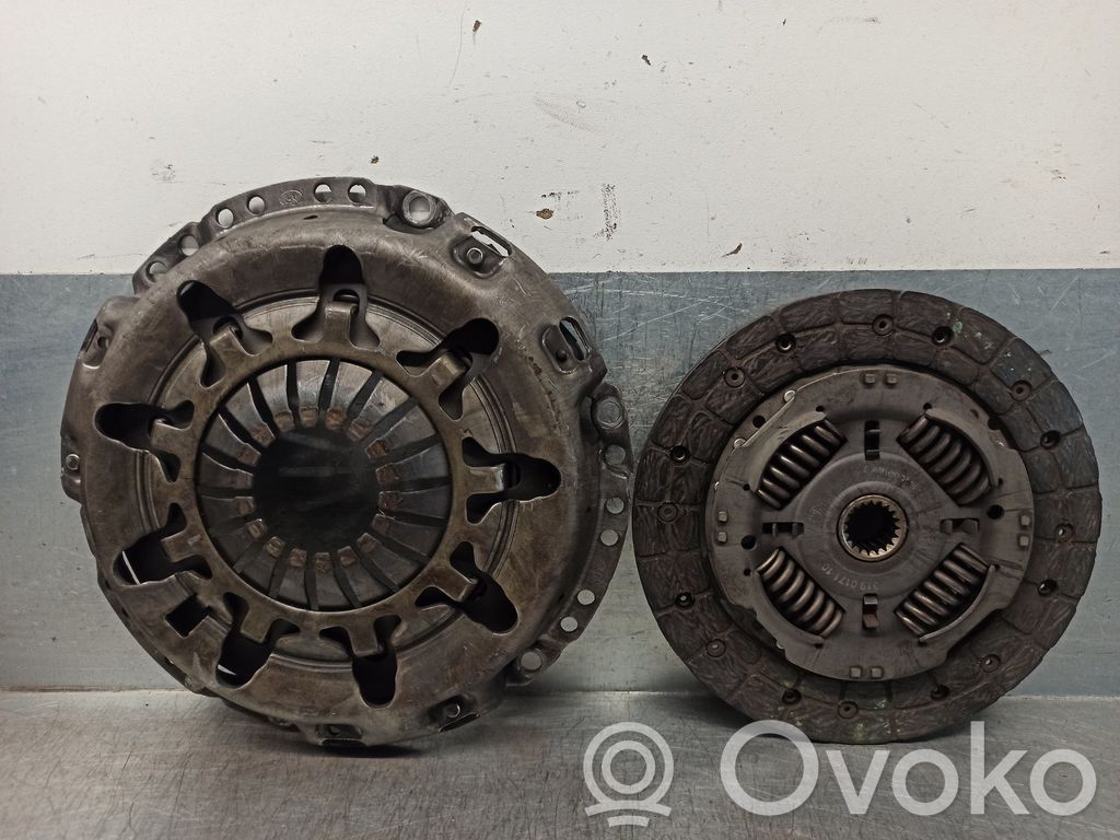 Toyota Yaris Kit d'embrayage 