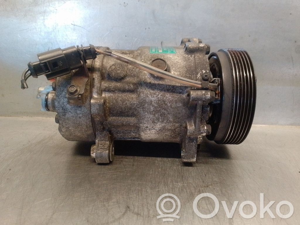 Volkswagen Caddy Compressore aria condizionata (A/C) (pompa)