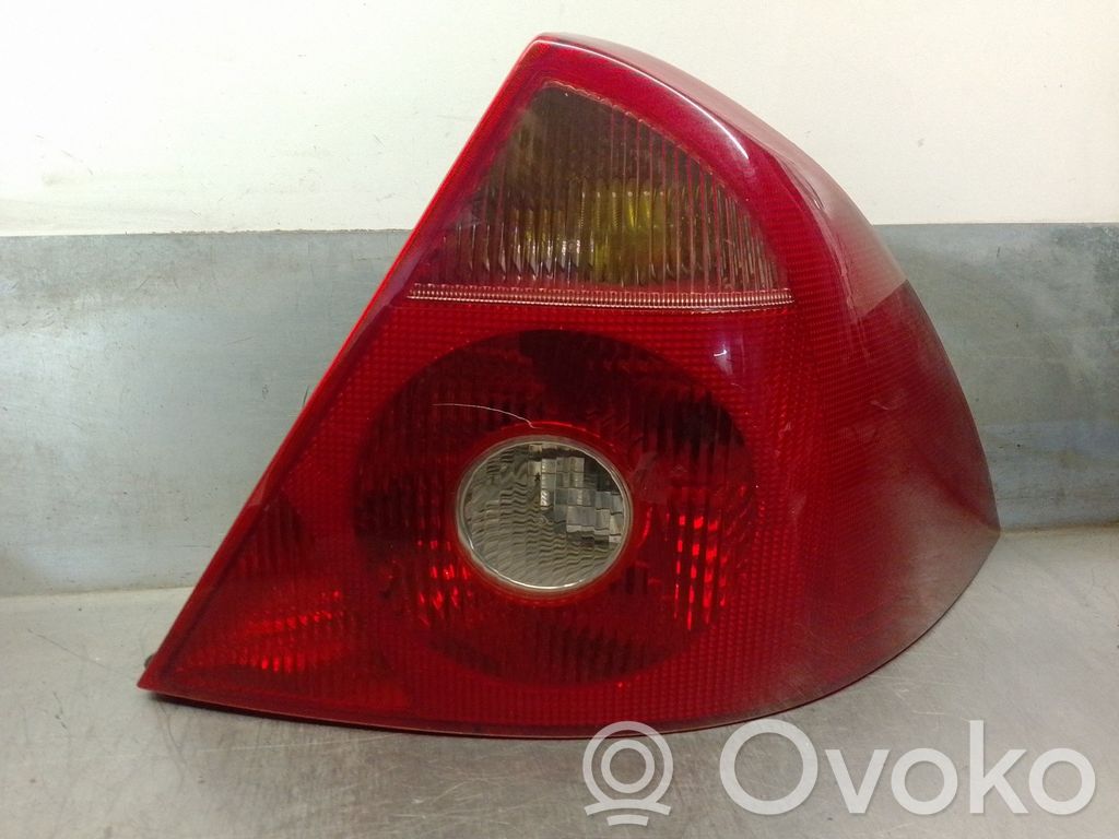 Ford Mondeo Mk III Luci posteriori