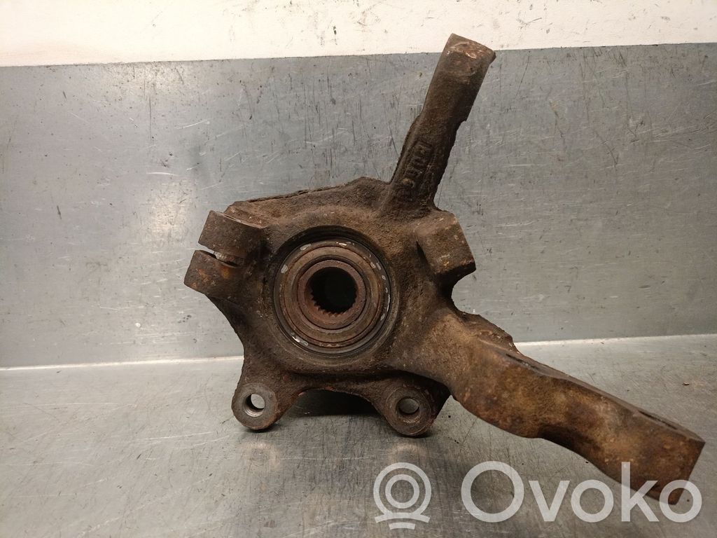 Nissan Kubistar Achsschenkel vorne