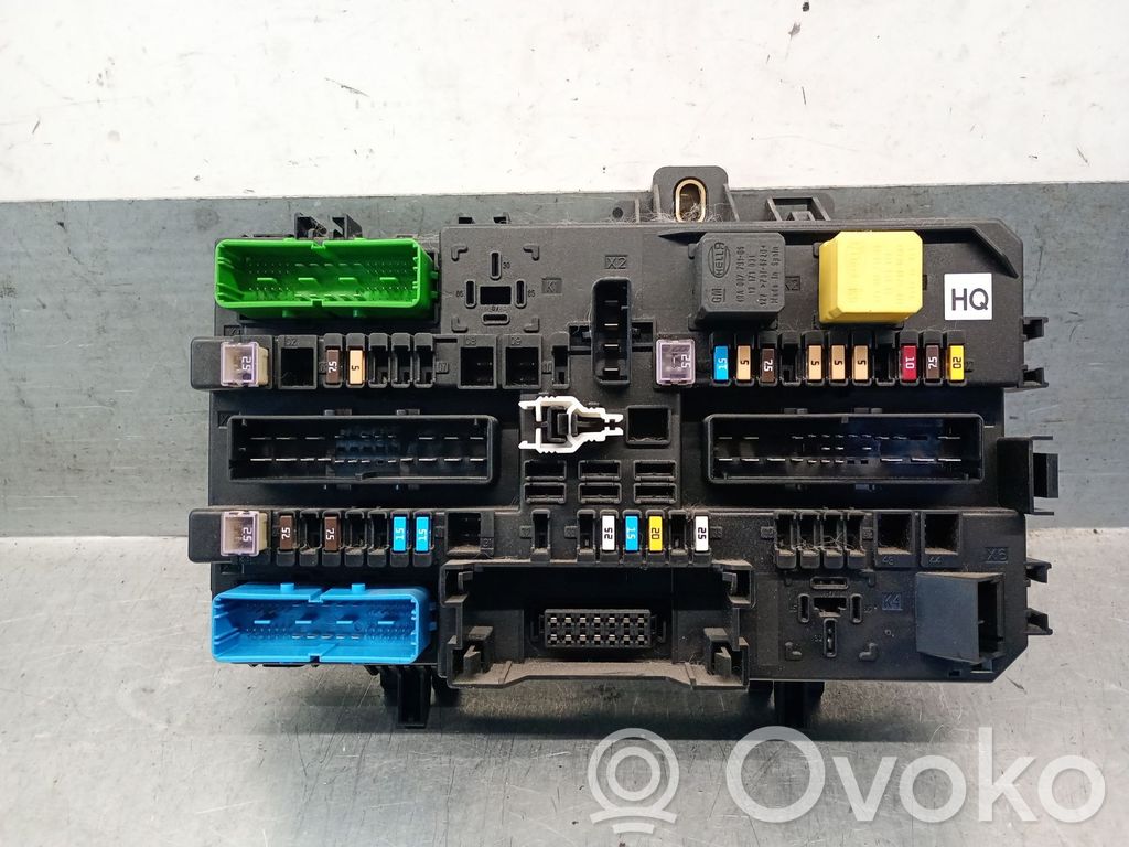 Opel Zafira B Set scatola dei fusibili 