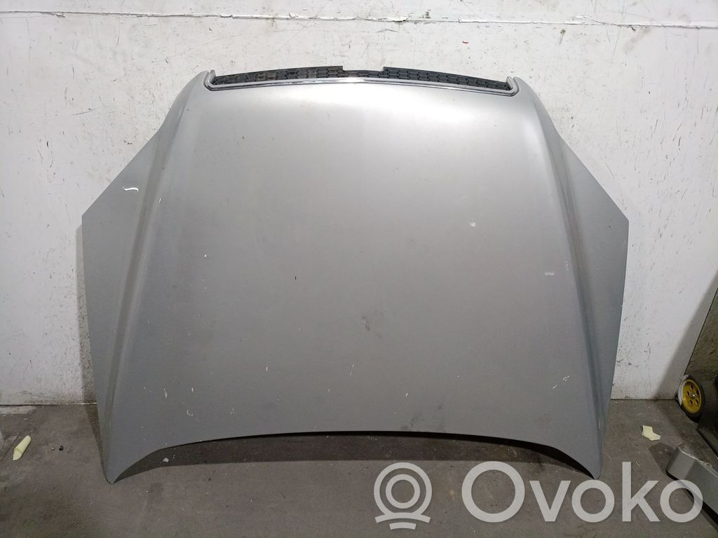 Chevrolet Captiva Motorhaube