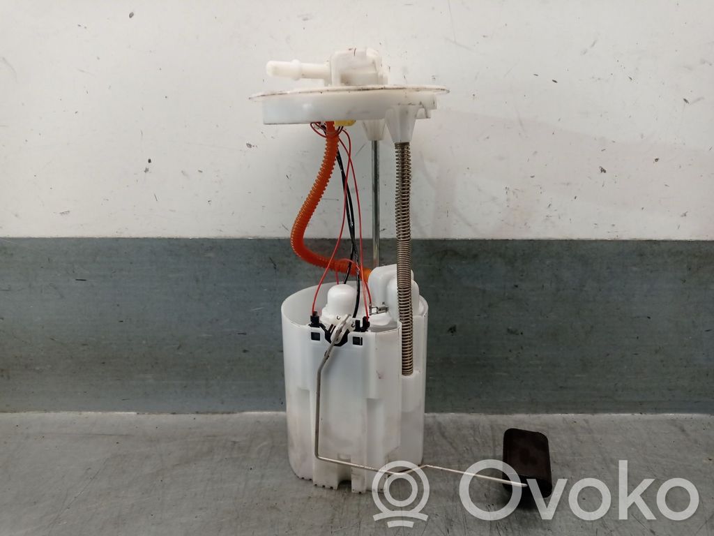Suzuki Vitara (LY) Pompe à carburant 