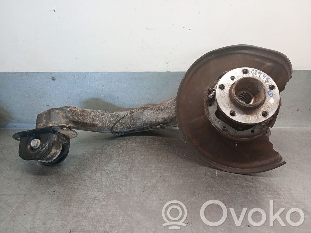 BMW X3 E83 Pivot de moyeu arrière 