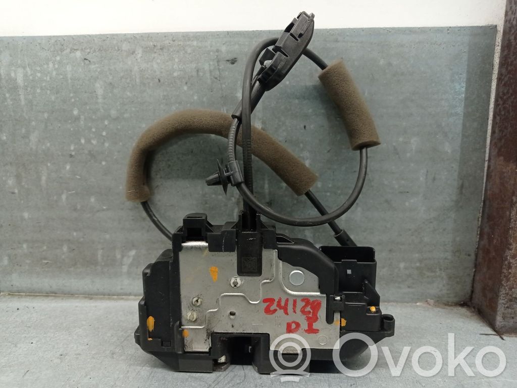 Renault Master III Etuoven lukko 