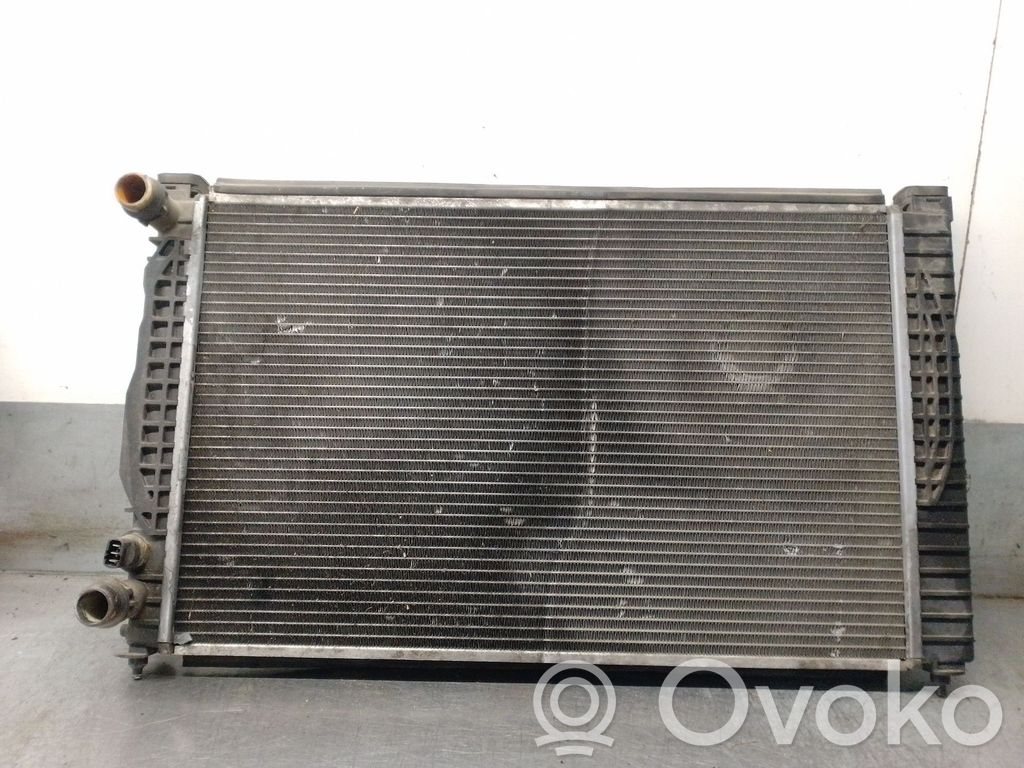 Audi A4 S4 B5 8D Wasserkühler