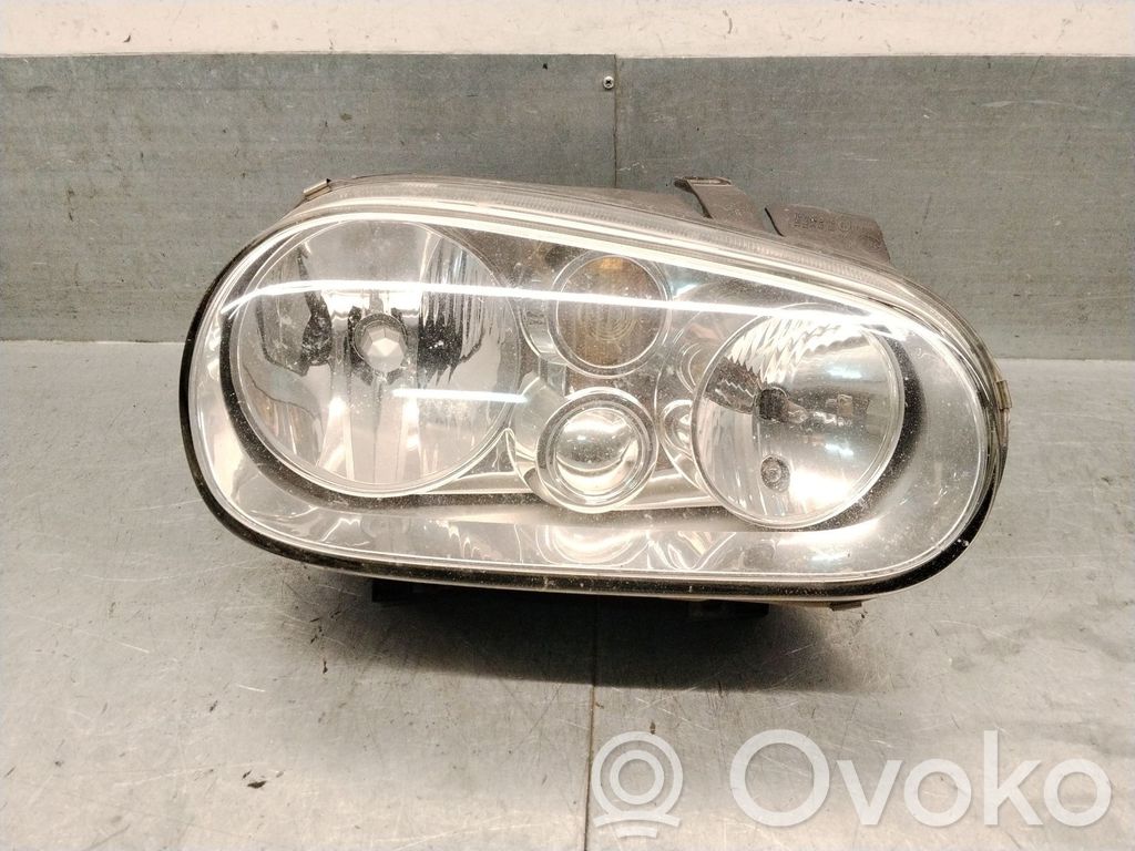 Volkswagen Golf SportWagen Scheinwerfer 