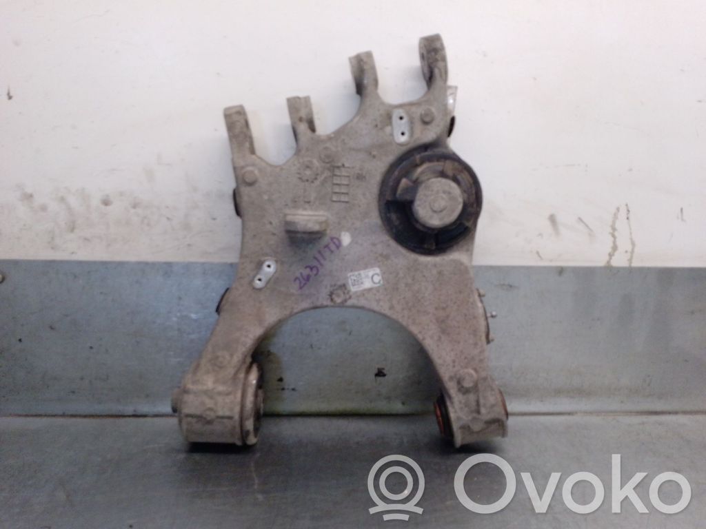 Alfa Romeo Giulia Querlenker hinten