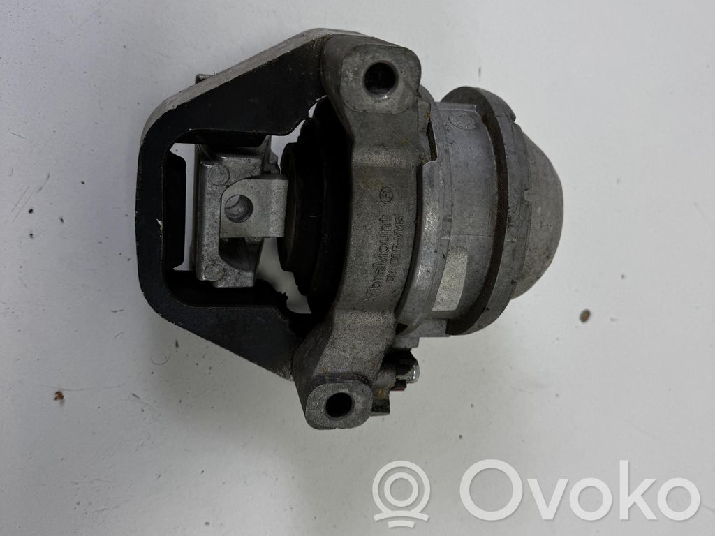 Audi A8 S8 D4 4H Engine mount vacuum valve 