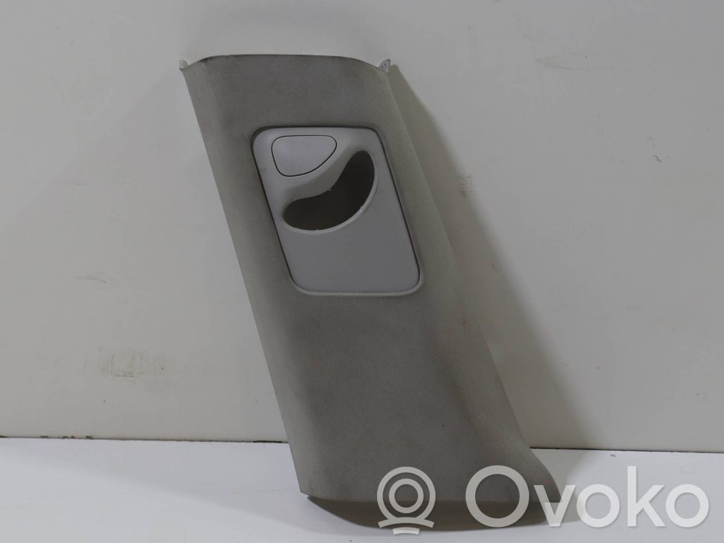 Tesla Model 3 Pilar (B) (inferior) 
