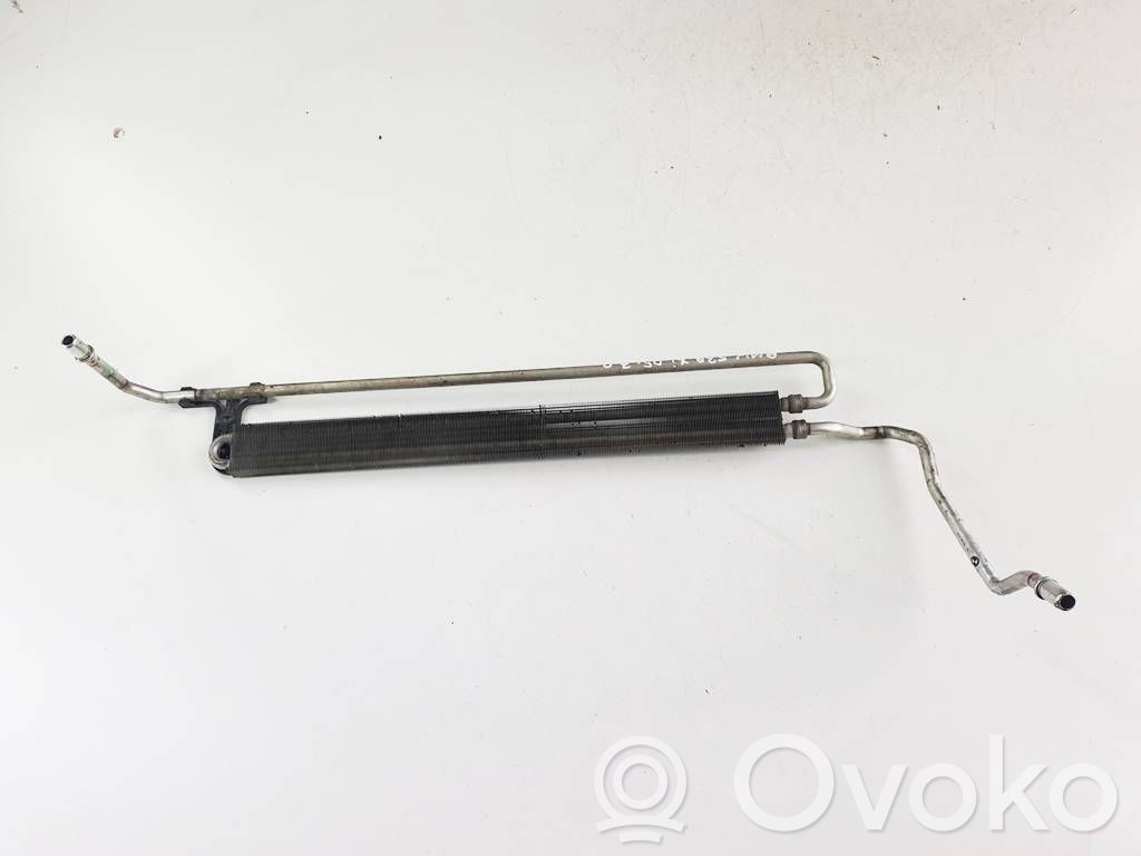 BMW 5 E60 E61 Vairo stiprintuvo radiatorius 