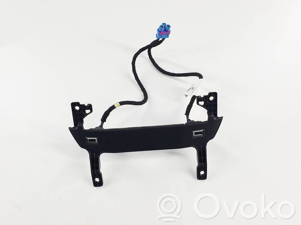 Peugeot 508 II Enchufe conector USB 