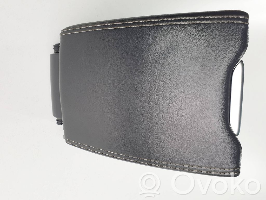 Volvo XC60 Armrest 