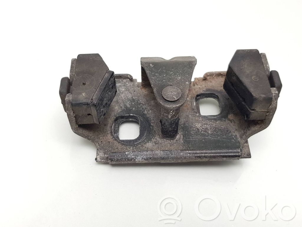 Volvo S80 Trunk lock loop 