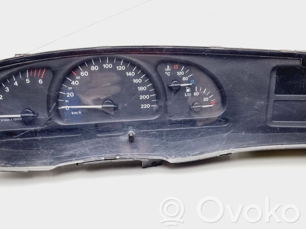 Opel Vectra B Spidometrs (instrumentu panelī) 