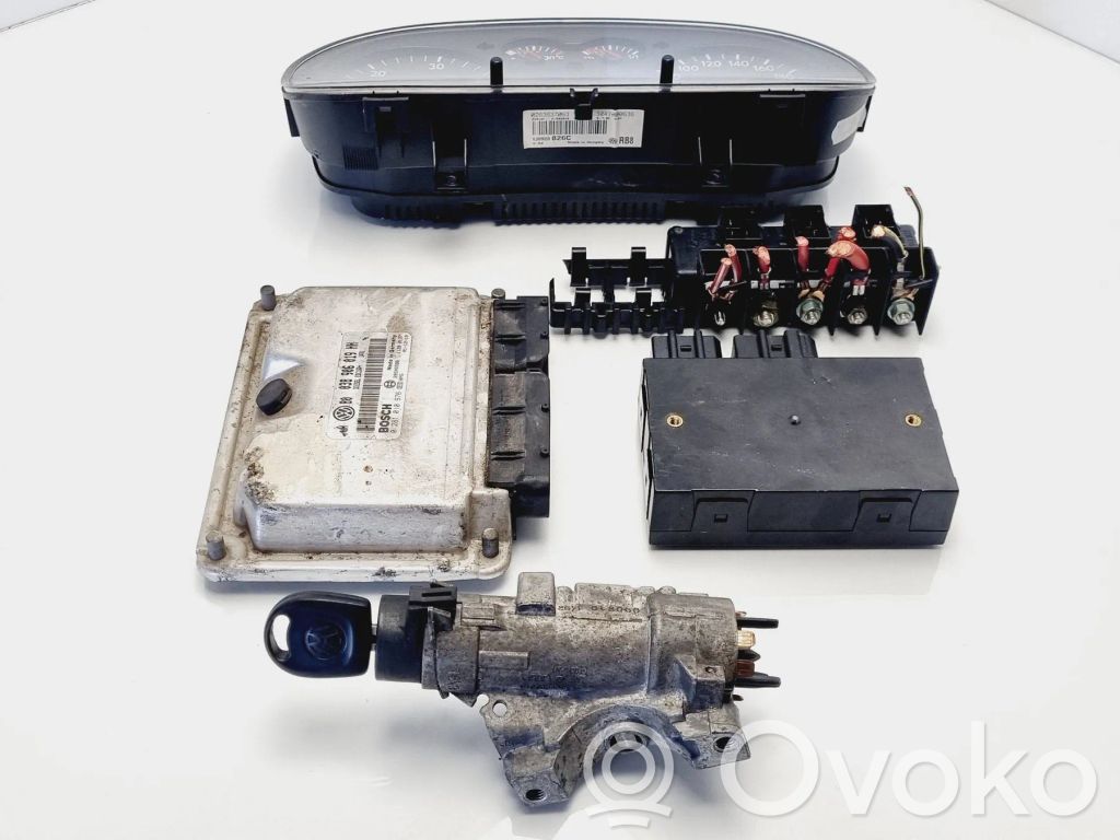 Komputer / Sterownik ECU i komplet kluczy   1J0920826C,3041000636,0263637063,0281010976,038906019HH,1035100002,1C0959799B,4B0905851B,896081000,8L0941822