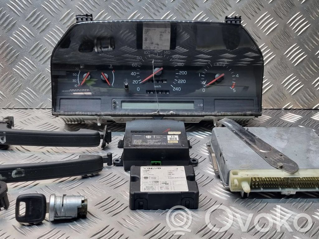 Volvo 850 Engine ECU kit and lock set 