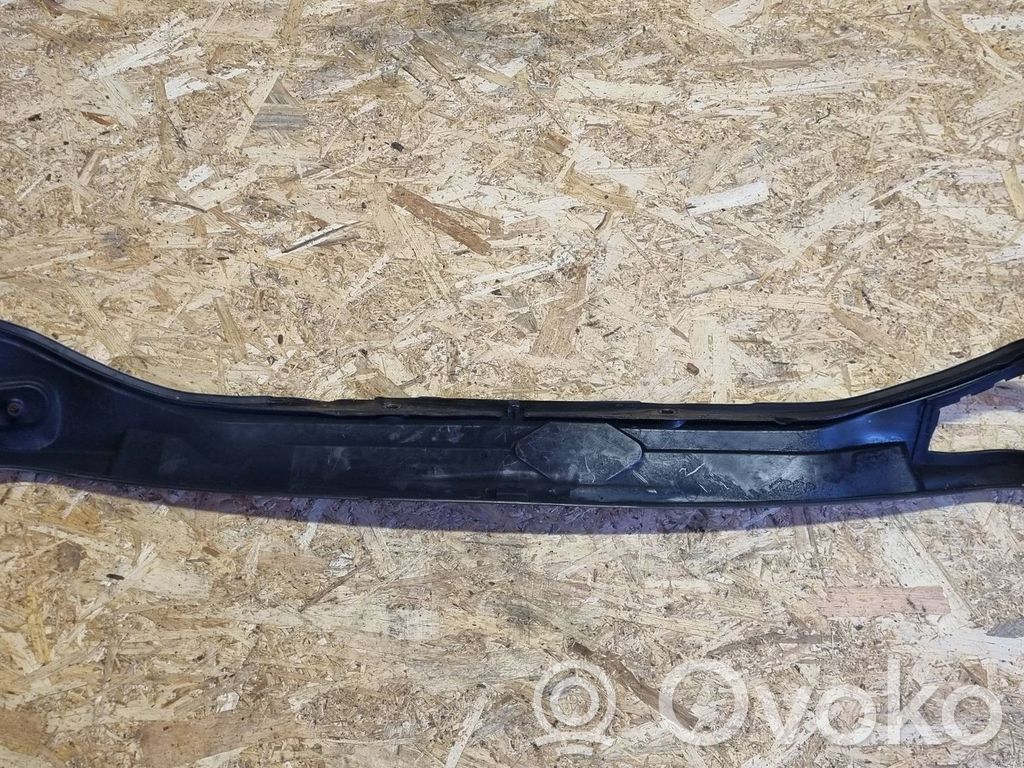 Peugeot 207 CC Wiper trim 