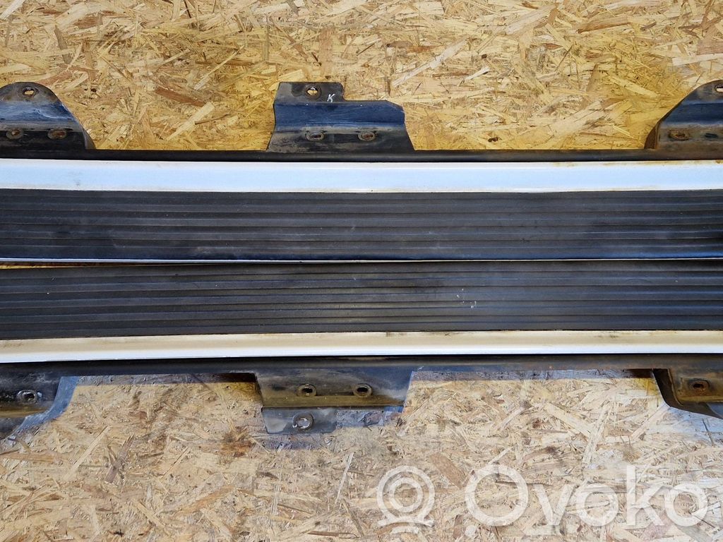 Slenkstis   6L2416546BBW,6L2416450BGW,6L2416450DGW,6L22416547BBW,6L2416451BGW,6L2416451DGW
