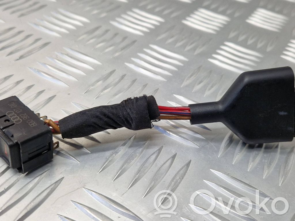 Botón interruptor de bloqueo de puertas   8D0962107