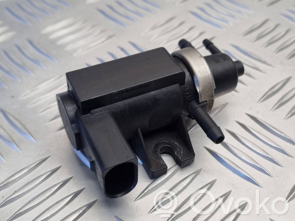 Volkswagen Golf IV Zawór podciśnienia / Elektrozawór turbiny 