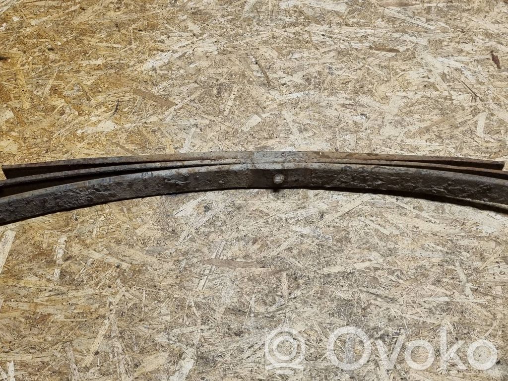 Rear leaf spring