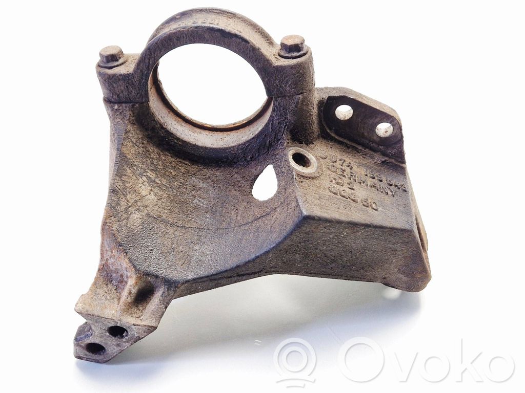 Volvo 850 Driveshaft support bearing bracket 