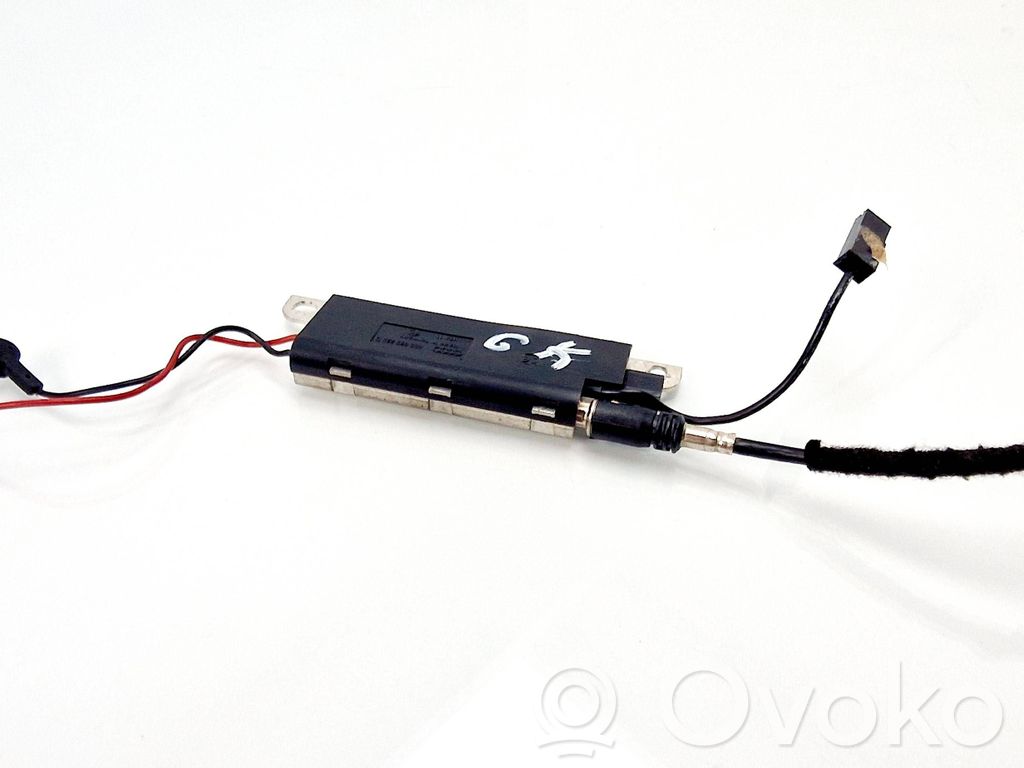 Audi A6 S6 C5 4B Antenos stiprintuvas 