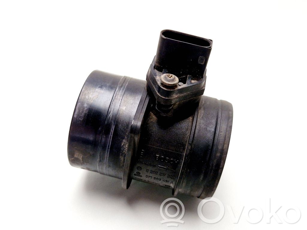 Audi A3 S3 8L Ilmamassan virtausanturi 