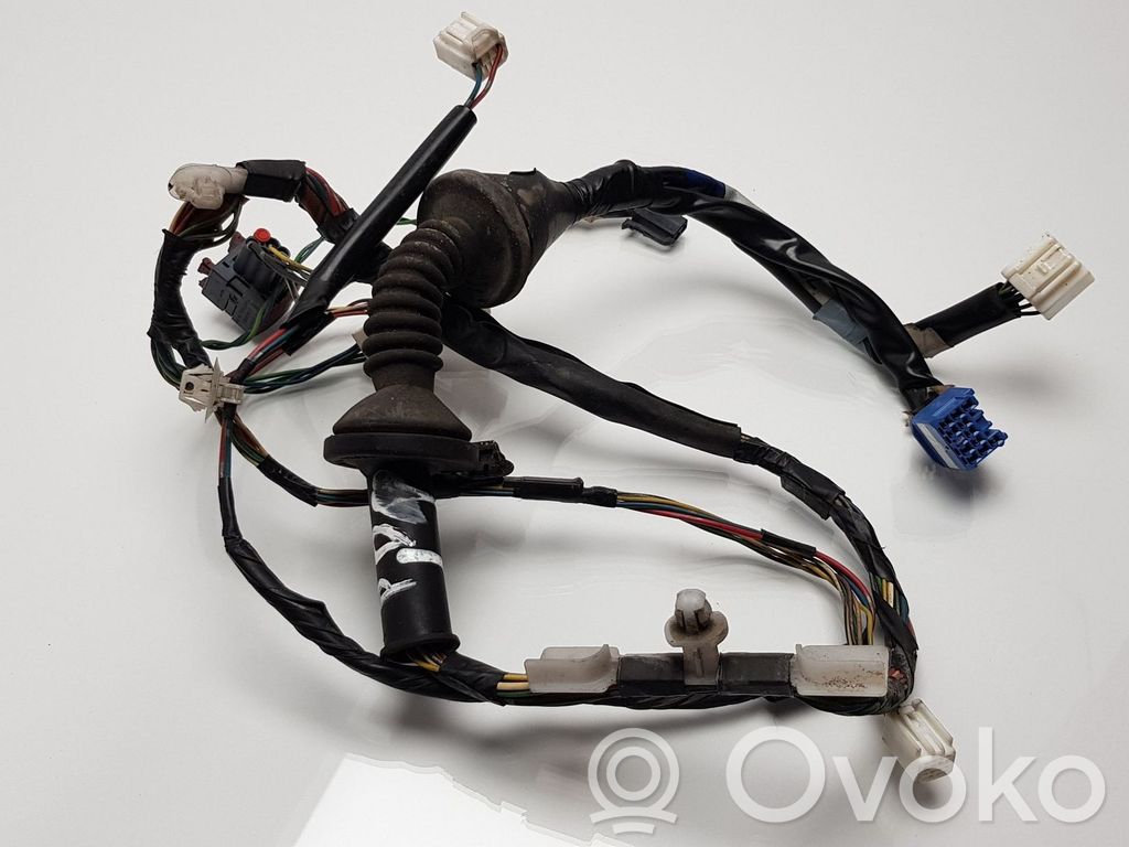 Toyota Corolla E120 E130 Cableado de puerta delantera 