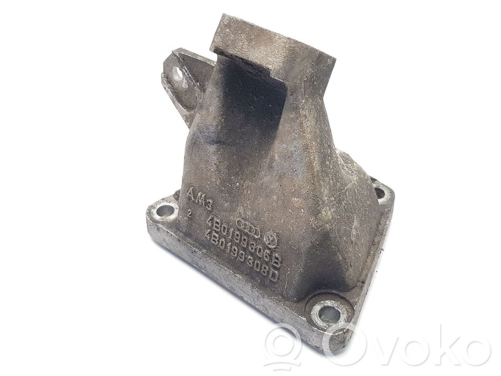 Audi A6 S6 C5 4B Engine mounting bracket 