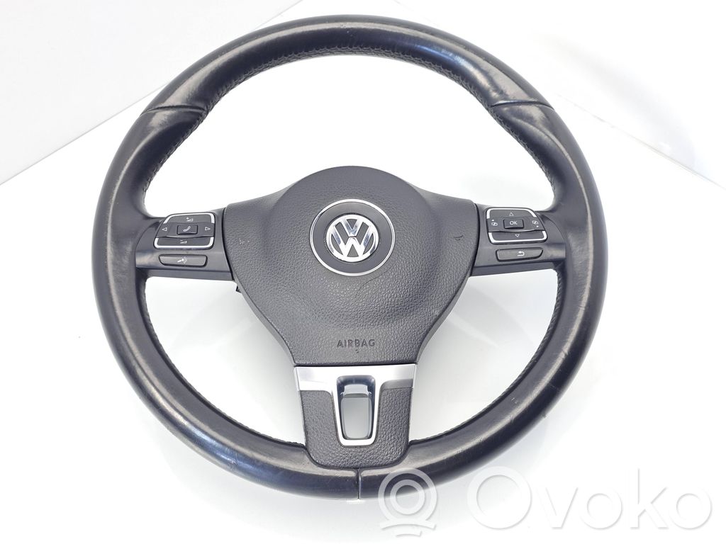 Volkswagen PASSAT B7 Kierownica 
